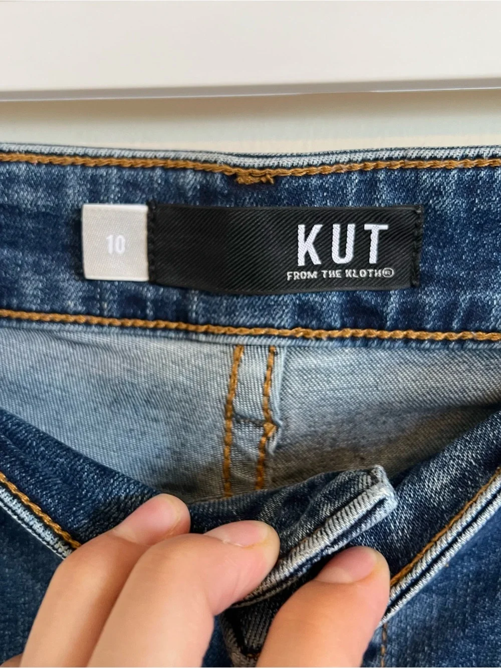 Kut From Kloth Shorts Women's Size 10 Blue Denim Catherine Boyfriend Jean